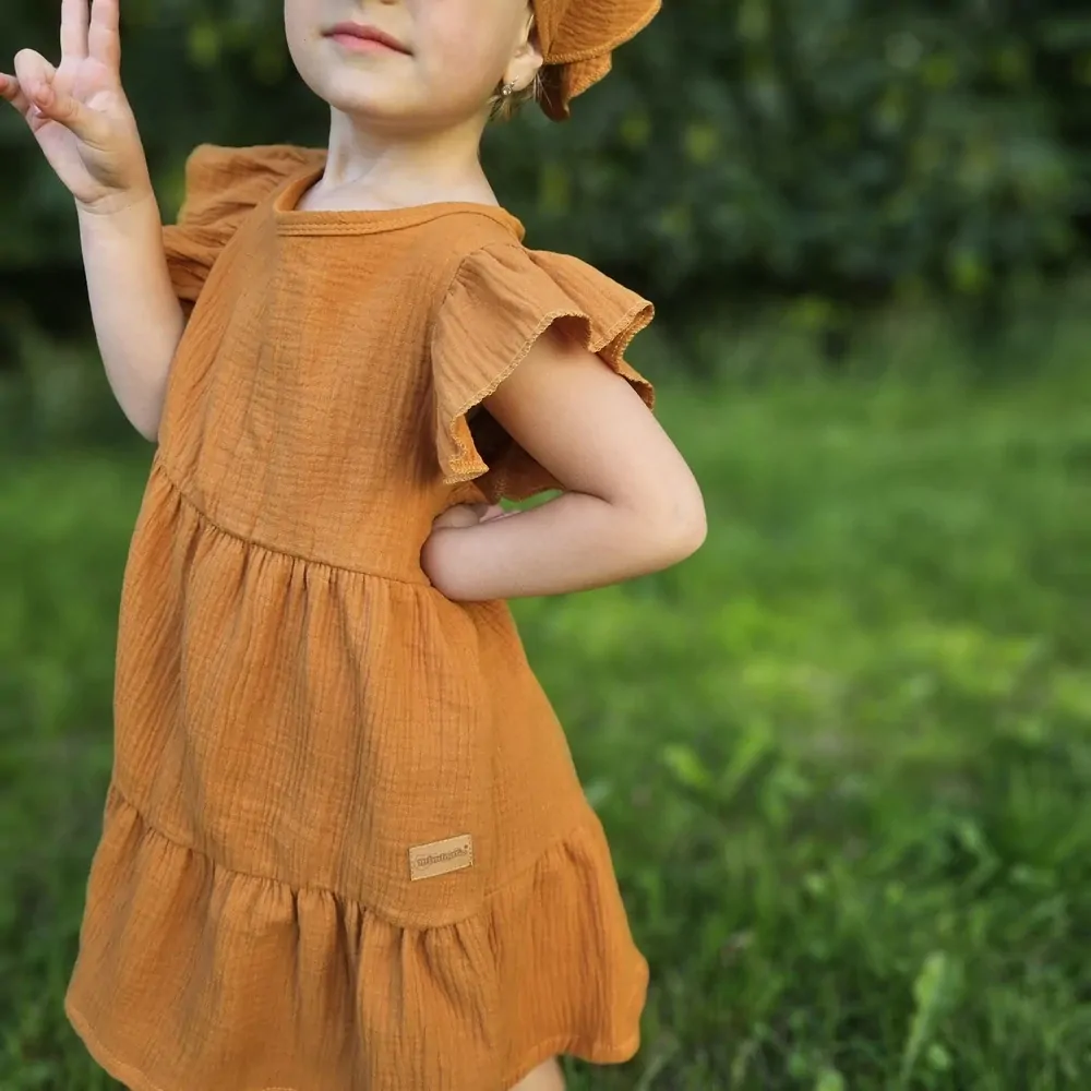 Dětské mušelínové šaty - karamelová
