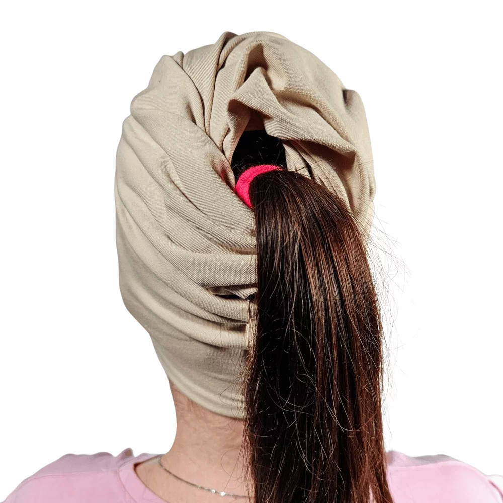 Čepice s průvlekem na culík - Světle béžová