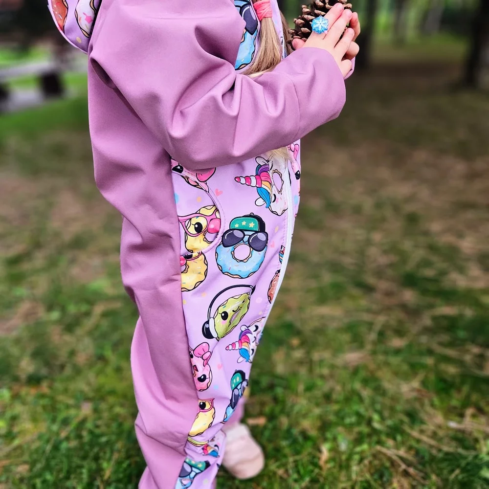 Dětská softshellová kombinéza - party donuts