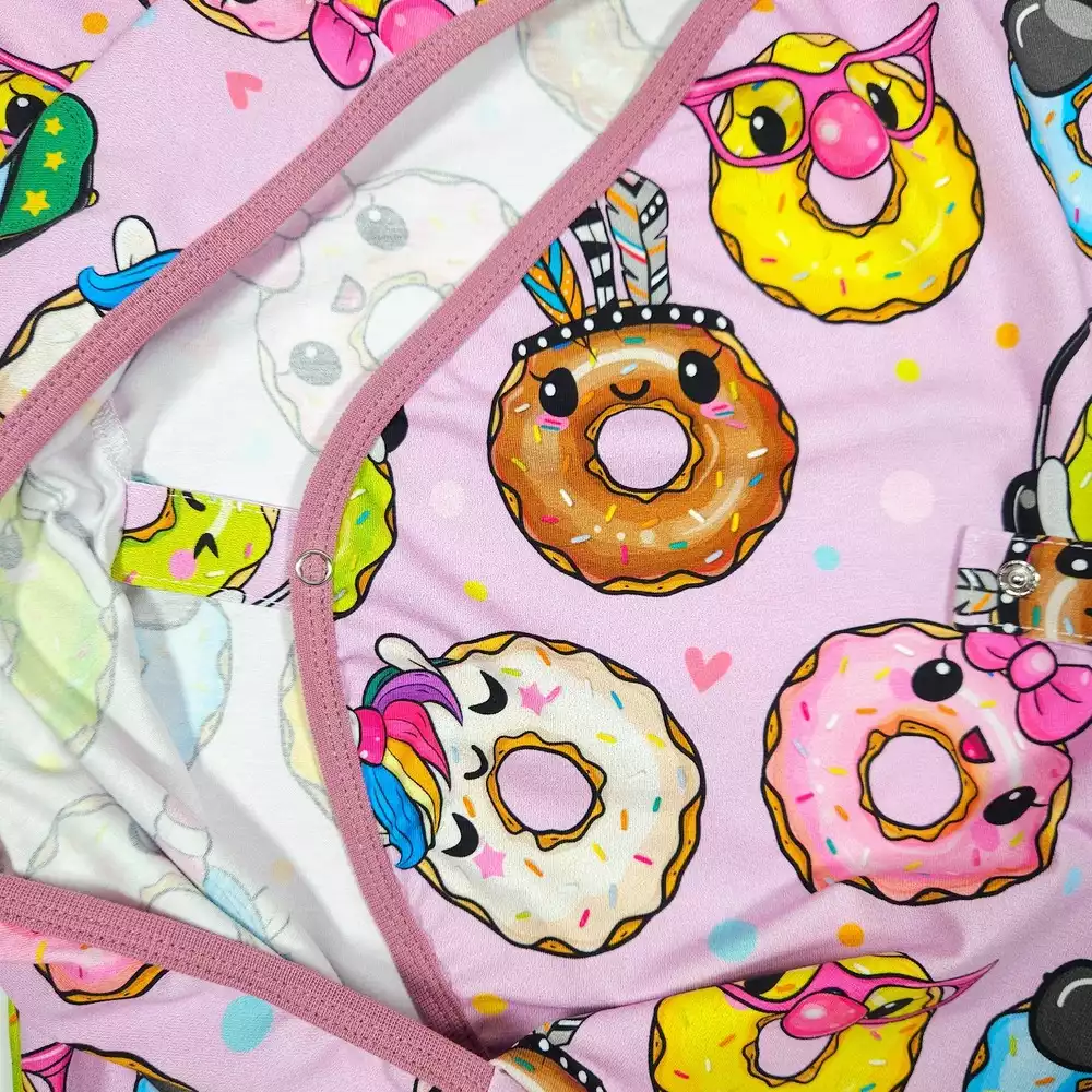 Kojenecký rostoucí overal - Party donuts