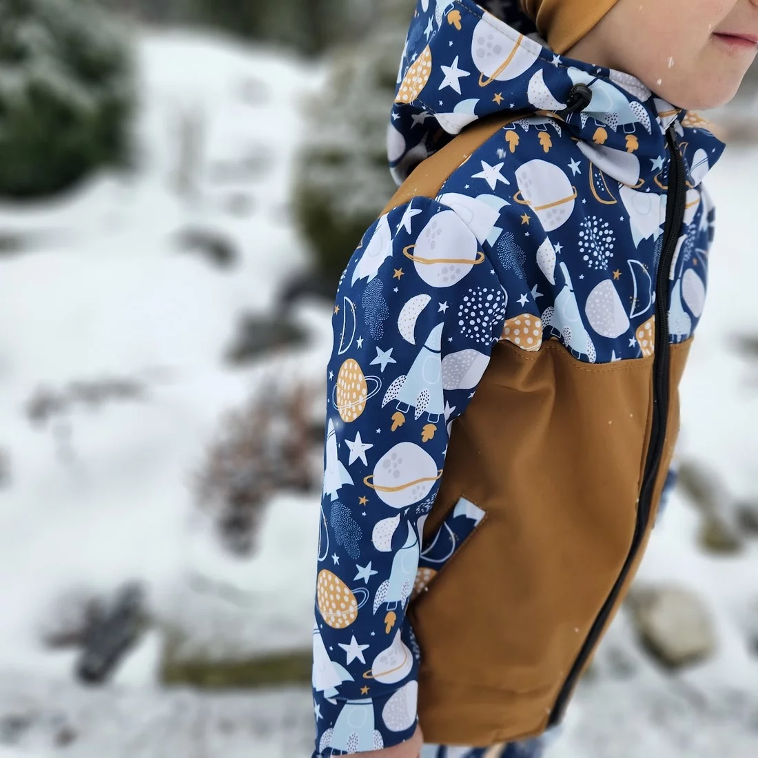 Dětská softshellová bunda "parka"- Planety a rakety
