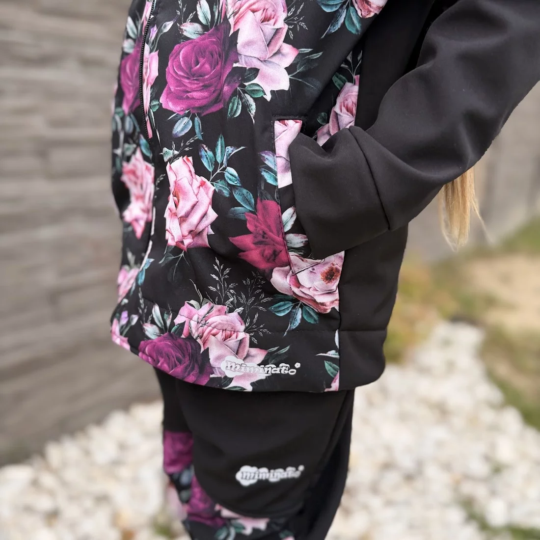 Dětská softshellová bunda - Růže černá