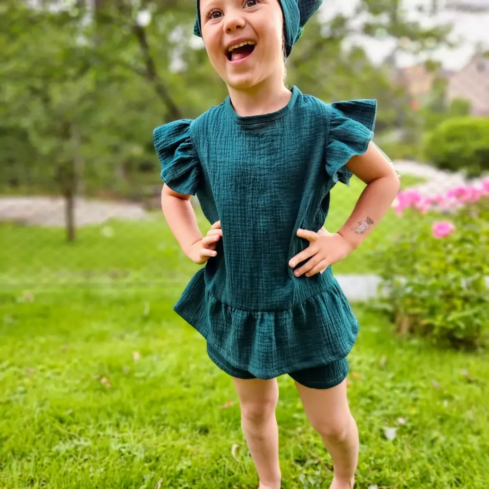 Dětské mušelínové triko s volánky na ramenou - petrolejová zelená