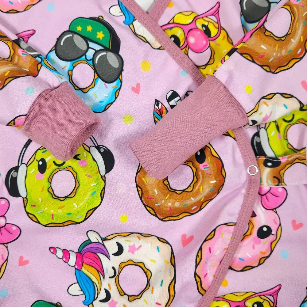 Kojenecký rostoucí overal - Party donuts