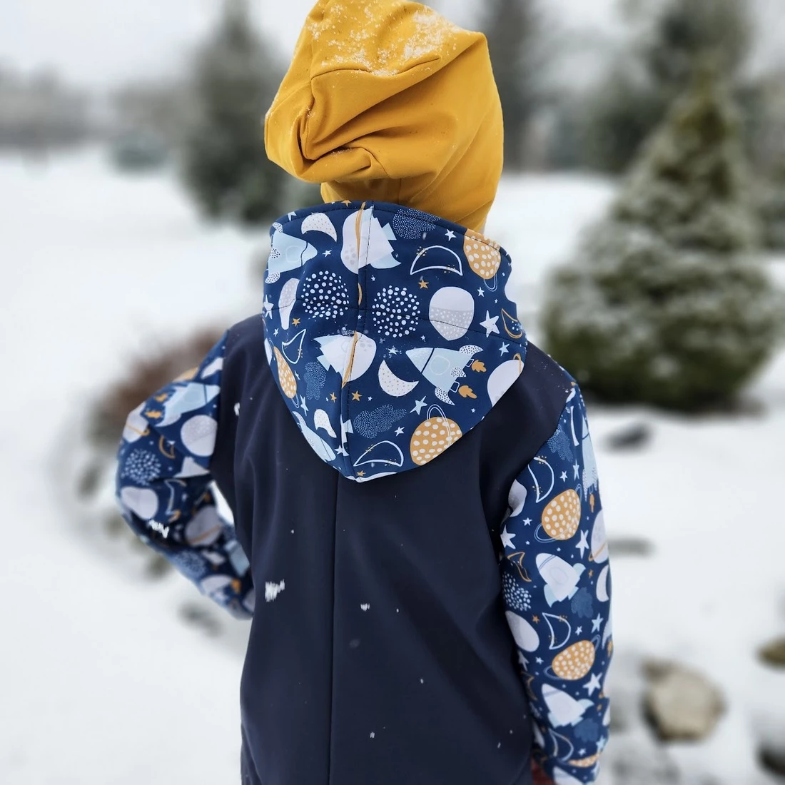 Dětská softshellová bunda "parka"- Planety a rakety